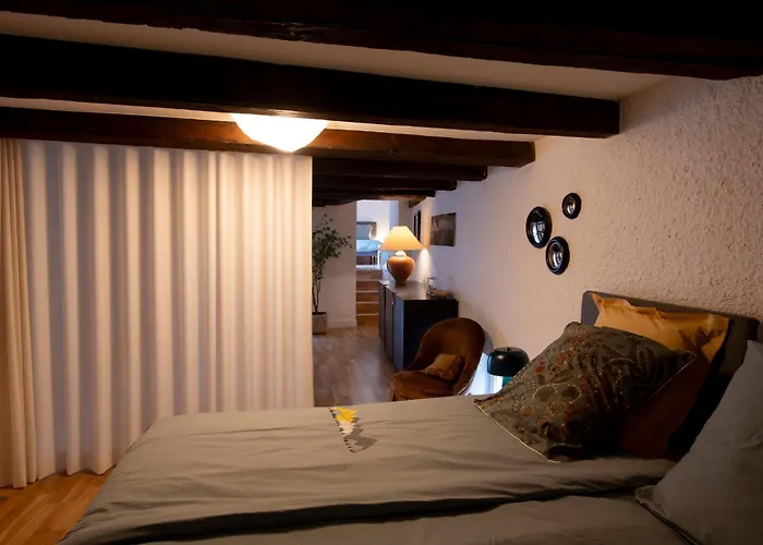 La Petite Cour - Atypique, Calme Et Cozy