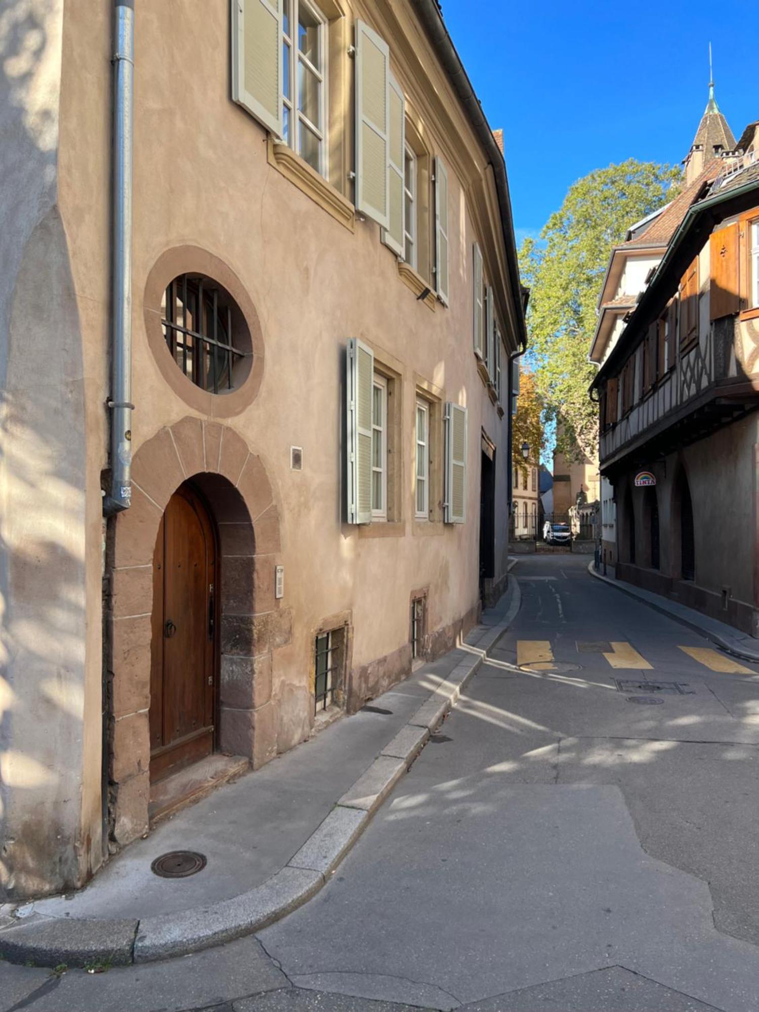 La Petite Cour - Atypique, Calme Et Cozy Apartamento