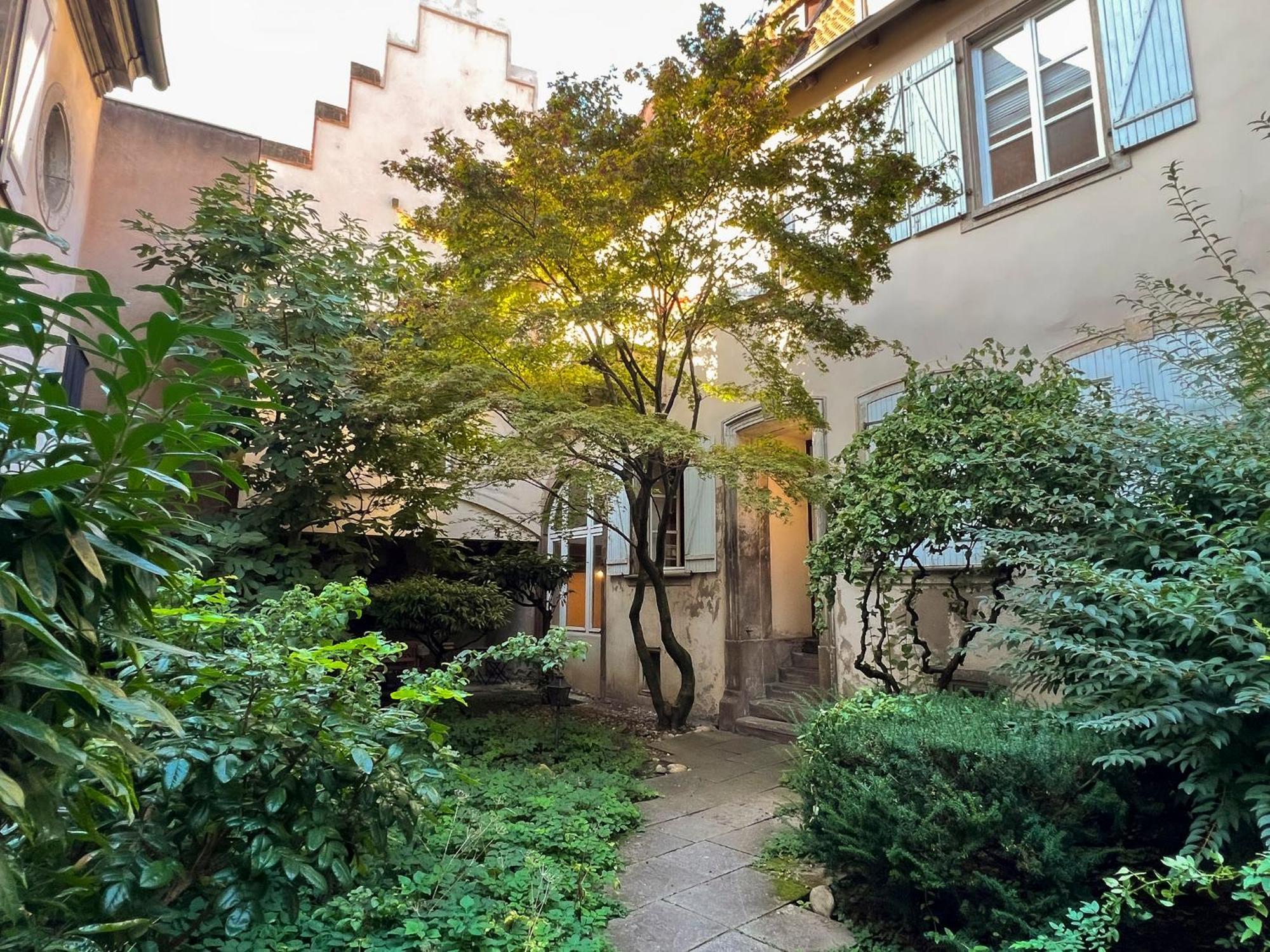 Appartamento La Petite Cour - Atypique, Calme Et Cozy *
