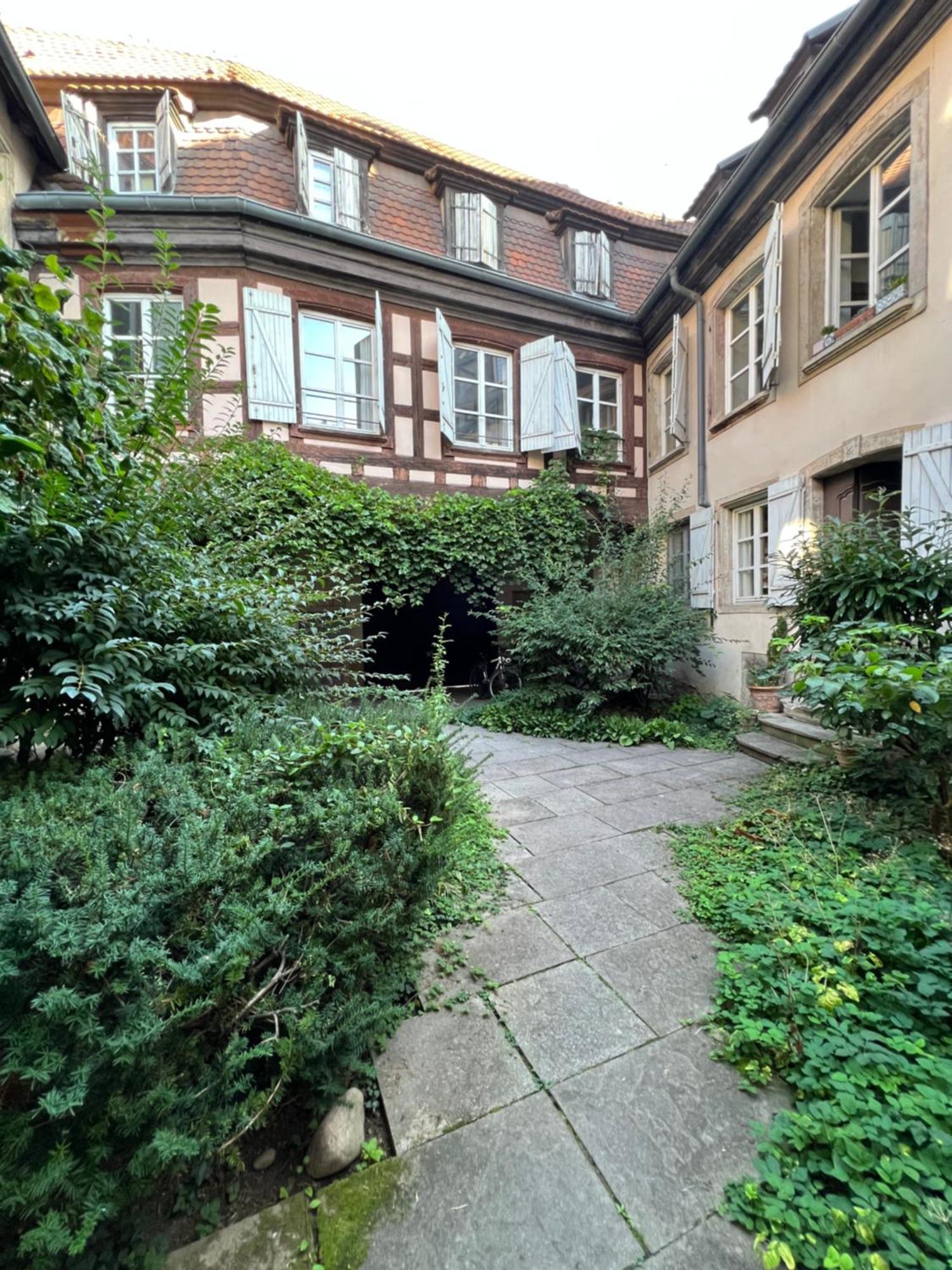 Apartamento La Petite Cour - Atypique, Calme Et Cozy
